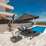 Larka Luxury Malinska, With Private Pool, 150 M From The Sea *