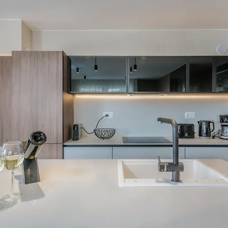 Larka Luxury Malinska, With Private Pool, 150 M From The Sea Lejlighed