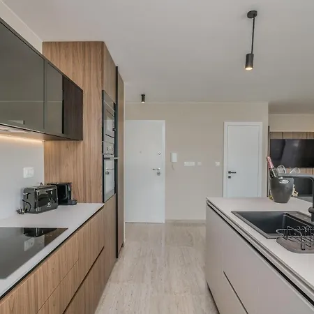 Larka Luxury Malinska, With Private Pool, 150 M From The Sea Lejlighed