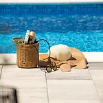 Διαμέρισμα Larka Luxury Malinska, With Private Pool, 150 M From The Sea *