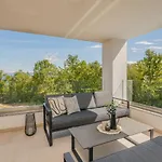 Διαμέρισμα Larka Luxury Malinska, With Private Pool, 150 M From The Sea *